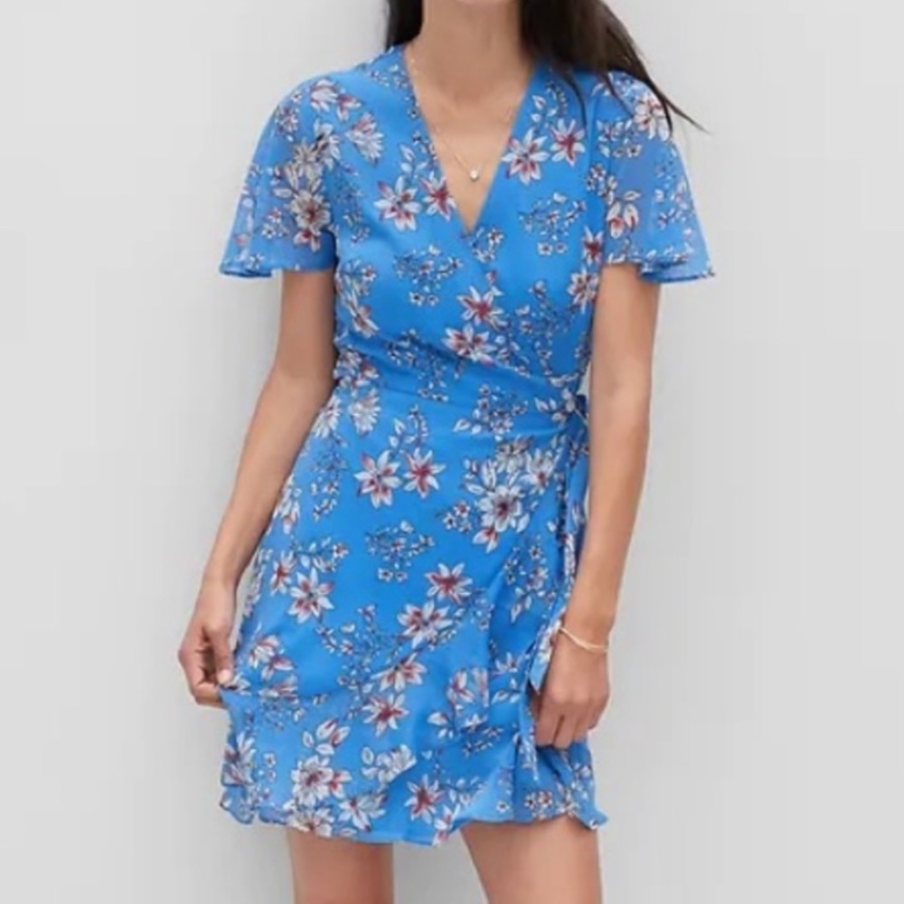 Banana Republic Factory Dress - Super cute and comfortable wrap dress!